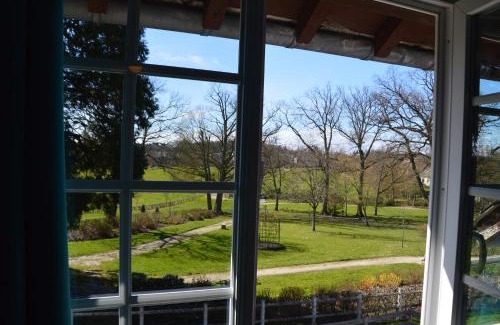Le Mele-sur-Sarthe Hotel | Budget-Friendly L'annexe: Pet and Child Friendly Hotel