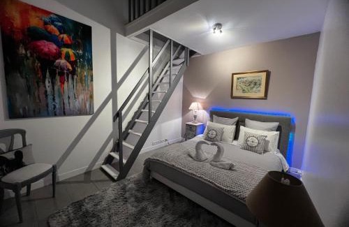 Gagny Apartment | Guest Rated: 9.7/10 at L Annexe - Paris Disneyland Retreat