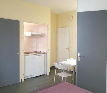 Pontivy Apartment | Discover L'ANNEXE: A Well-Rated Hotel Experience
