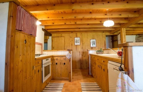 Saint-Romain House | Discover L'anthélie: Family-Friendly Retreat in Saint-Romain