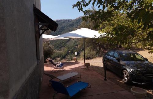 Castell'Umberto Bed & Breakfast | Top-Rated L'Antica Quercia B&B - Pet & Child Friendly Stay