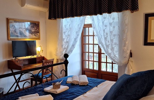 Capocavallo House | Exceptional L'Antica Sosta: Family-Friendly with Breakfast
