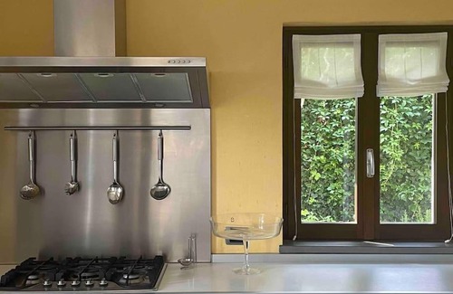 Bergamo Apartment | Discover L'Antico Noce - Bergamo: Family-Friendly Retreat