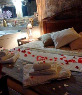 Nunziata House | Unforgettable Oceanfront Stay at L'antico vicolo