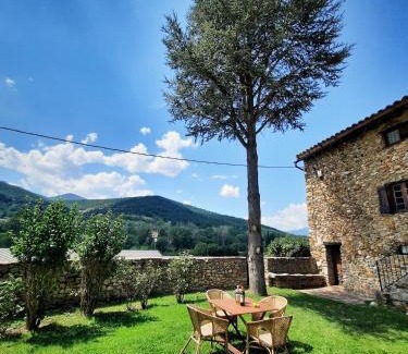 Bor House | Family-Friendly Stay at L' Antiga Cadarnera Hotel