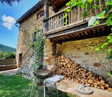 Bor House | Family-Friendly Stay at L' Antiga Cadarnera Hotel