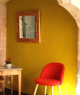 Savigny-les-Beaune Bed & Breakfast | Remarkable Stay at L'antre ami - Guest Rated 9.5/10!
