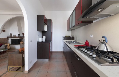 Pigneto Apartment | Family-Friendly Stay at L Antro di Circe in Roma