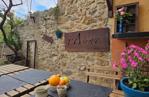 Ferrals-les-Corbieres Bed & Breakfast | Guest Rated: 8.9 at L Aparté en Corbières with Dining