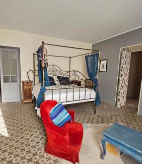 Ferrals-les-Corbieres Bed & Breakfast | Guest Rated: 8.9 at L Aparté en Corbières with Dining