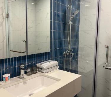 Ha Long Apartment | L Apartment - Ha Long Bay