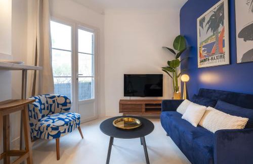Sainte-Maxime City Centre Apartment | Prime L'Appart: Steps from Beach with Ocean View