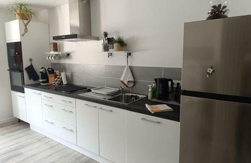 Rethel Apartment | Ideal Family Stay at L'appart' Centre Ville - 10/10 Rated