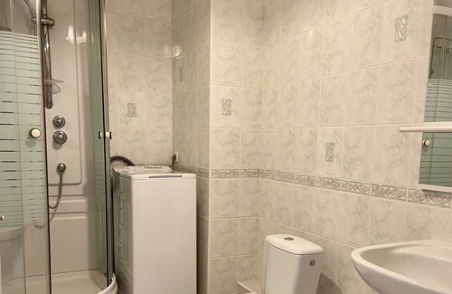 Romorantin-Lanthenay Apartment | Welcoming L'appart des Thiausères: Family-Friendly Retreat