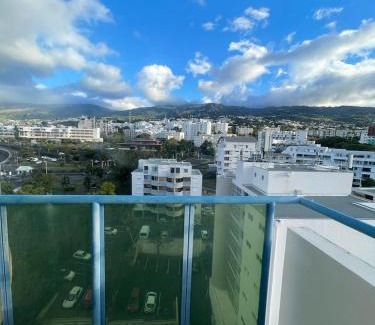 Sainte-Clotilde Apartment | Experience L'appart dans les Nuages - Pool & Panoramic Views