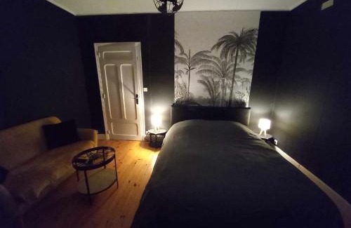 Thiers Apartment | Cozy L'appart de Babou: Pet-Friendly Stay with Free Parking