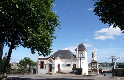Salorges - Sainte-Anne Apartment | Discover L'appart' de Jules - Guest Rated 9.2/10