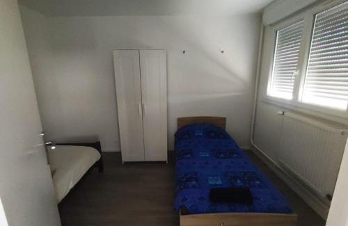 Pont-de-Cheruy Apartment | Discover L'appart de la tour T4: Family-Friendly Retreat