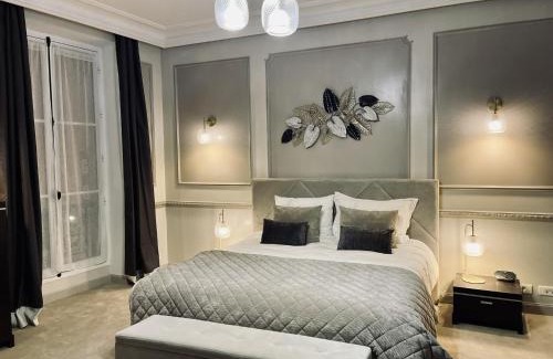 Saint-Merri Apartment | Discover L'appart du centre: 4-Star Stay with Pool Access