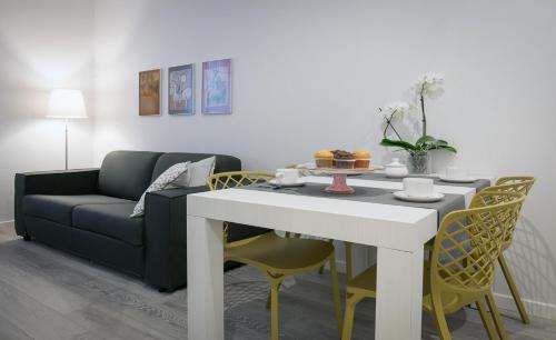 Santarcangelo di Romagna Apartment | Discover L'Appartamento del Corso: Guest Rated 9.8/10