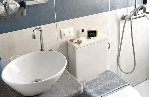 Agnone House | Oceanfront L' APPARTAMENTO sul MARE with Scenic Views