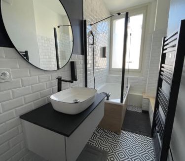 Douai Apartment | Discover L'Appartement Bleu - Cosy Stay in City Center