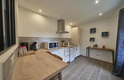 Arbois Apartment | Family-Friendly Escape at L'Arbois 1876-La Verrière