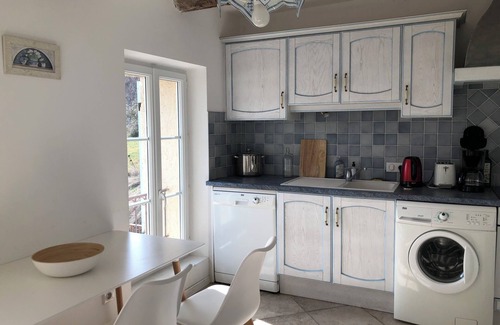 Ongles House | Discover L'Arbre d'Alice - Poolside Oasis with Ocean View