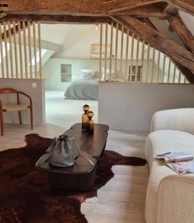 Autun Apartment | Discover L'Arbre Voyageur: Guest Rated 9.5 with Pool & Dining