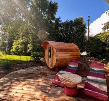 Doussard Hotel | Elegant L'Arcalod & Bistrot Jeanne: Spa & Lake Views