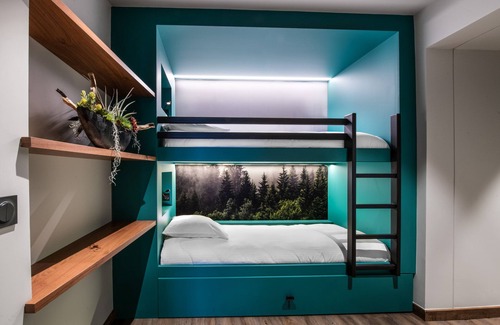 Doussard Hotel | Relax at L'Arcalod Hôtel Restaurant & Spa with Pool & Hot Tub