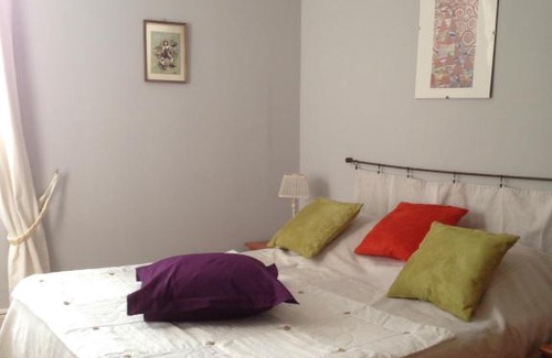 Foix Bed & Breakfast | Kid-Friendly Escape at l'Arche des Chapeliers, Rated 9.1