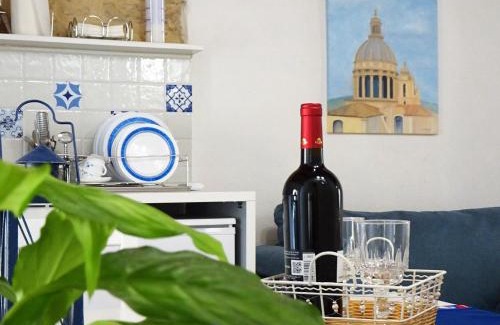 Ragusa House | Budget-Friendly Stay at L'arco delle Commari with Kitchen