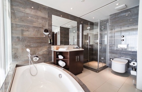 Horde Hotel | Relax at L'Arrivée Hotel & Spa: 4-Star Retreat with Pool