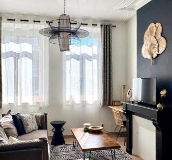 Henriville Apartment | Serene Stay at L'Art Appart' - Rated 9.2 by Guests