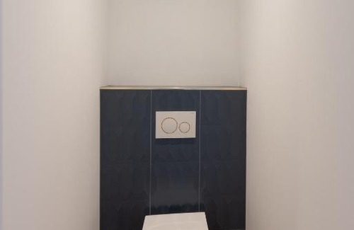 Rodez Apartment | Stylish L'art déco T3 with Terrace - Rated 9.5/10!