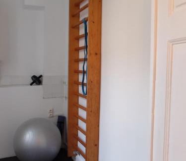Bourgogne Apartment | Discover L'artiste: Family-Friendly Getaway with Top Reviews
