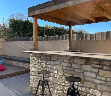 Aix-en-Provence Villa | Discover L'Artiste - Poolside Villa Near Historic Aix