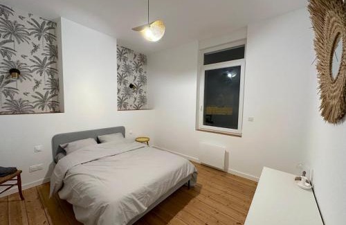Douai Apartment | Secure Parking & High-Speed Wifi at L'Artoisienne Hotel