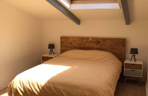 Saint-Martin-Boulogne Apartment | Pet-Friendly L'atelier: Ideal for Families near Nausicaa