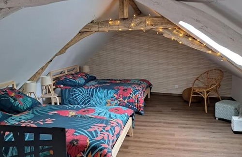 Pontlevoy House | Relax at L'Atelier Gîte-Loft: Ideal for Families & Pets