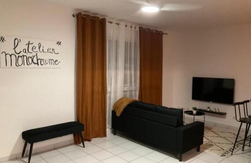 Cayenne Apartment | L'atelier Monochrome