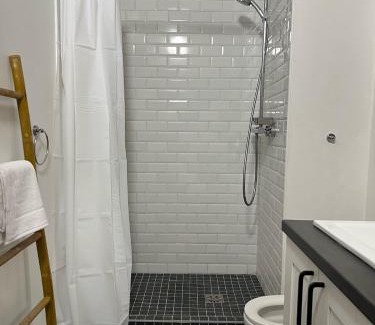 Louis Bertrand-Mirabeau-Semard Apartment | Explore L’atelier parisien – Family-Friendly Near Metro 7