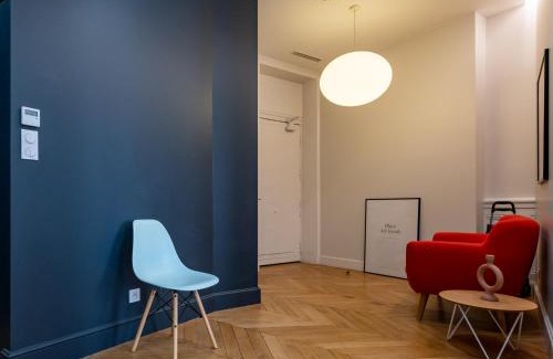 Terreaux - Bat d'argent Apartment | Discover L'Atelier T3: Family-Friendly Stay Near Opéra