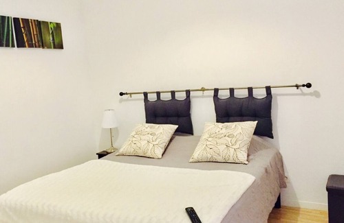 Bethune Hotel | Budget-Friendly L'Atrium: Spa, Breakfast & Family Features
