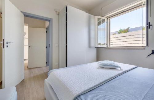 Campomarino di Maruggio Villa | Oceanfront Bliss at L'Attico di Alessia - Rated 10/10