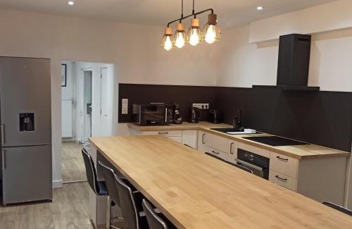 Saint-Aignan House | Family-Friendly L'auberge aux volets rouges Near Beauval Zoo