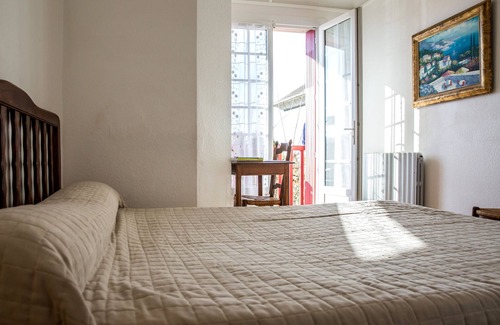 Ozon Hotel | Elegant L'Auberge Basque: Family-Friendly with Dining Options