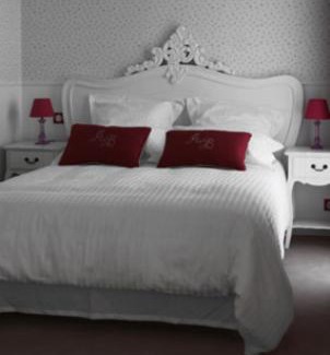 Soustons Hotel | Relax at L'Auberge de la Pointe - Family-Friendly Retreat