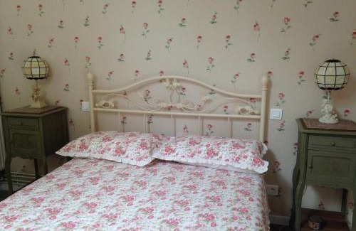 Willeman Bed & Breakfast | Family-Friendly L'Auberge Des Oiseaux Chantants with Pool